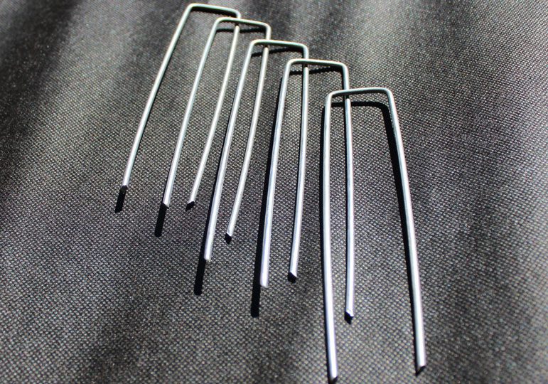 Premium Commercial Grade Heavy Galvanized Steel Landscape Staples